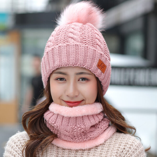 Cute Winter Ladies Bib Hat Suit Knitted